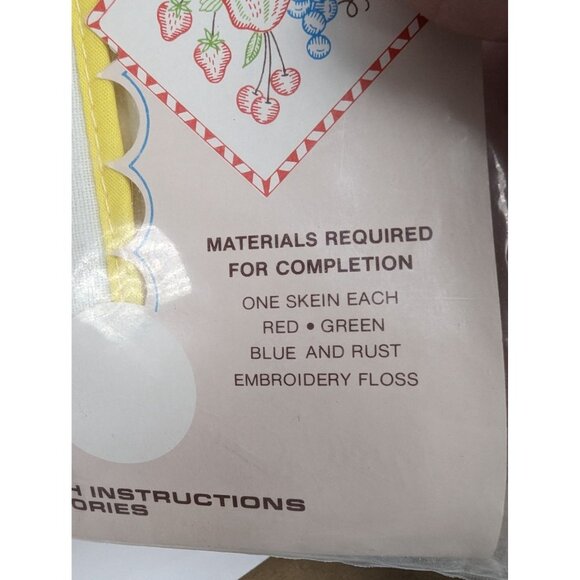 ColorTex Potholders Embroidery 3082D Teapot Set of 2 in Package - Picture 5 of 5